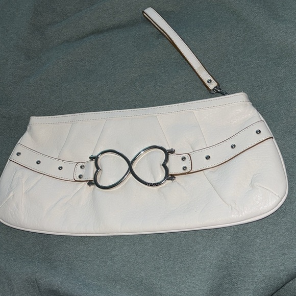 Xoxo white faux leather large wristlet clutch bag - Picture 3 of 16